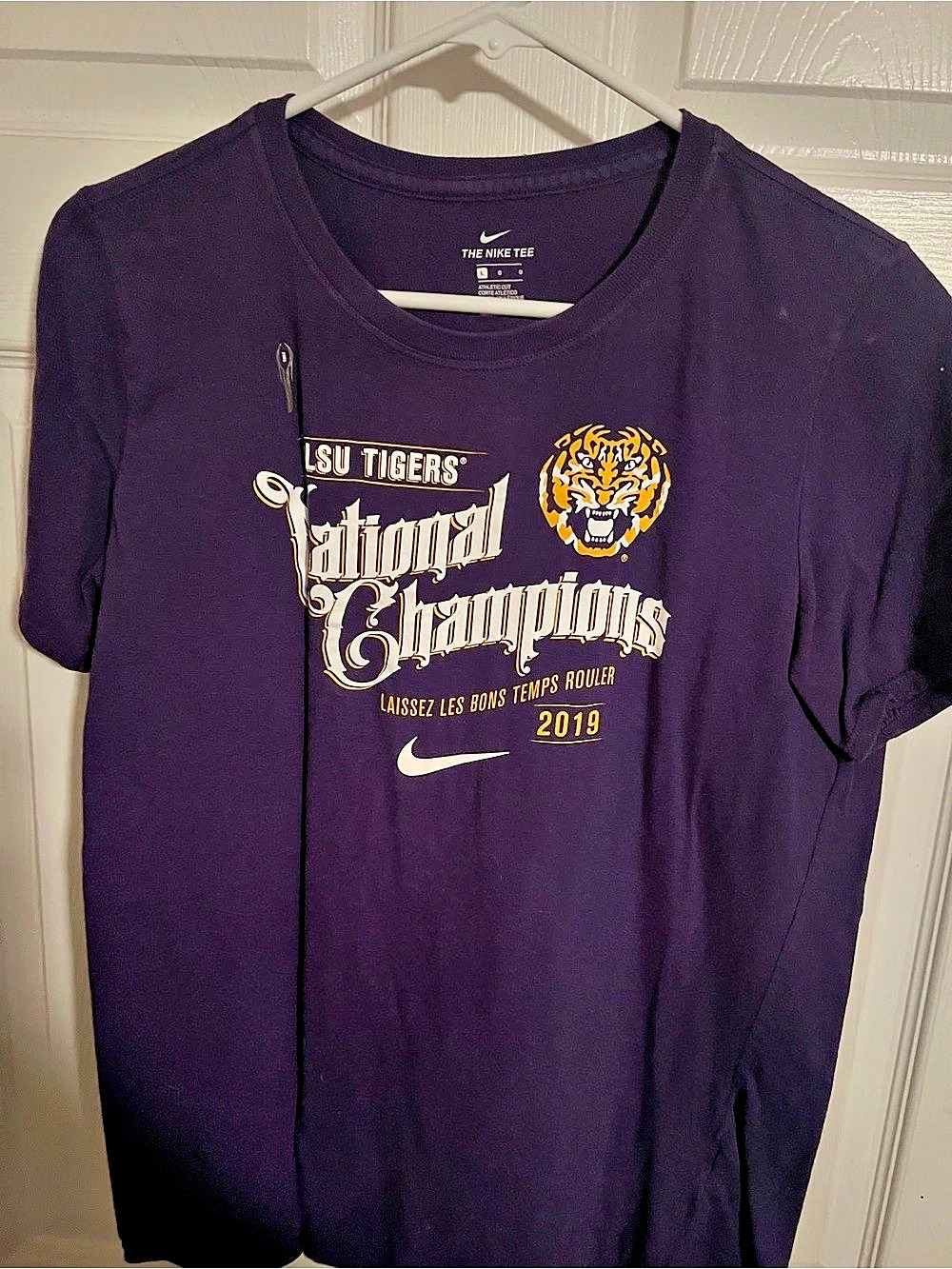Nike 2019 LSU National Champions Tee Graphic Tee Size Large Purple & Yellow Wome